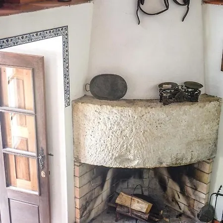 Сasa de vacaciones Charming House In With Shared Pool *