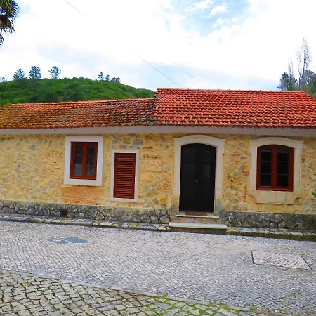 Charming House In With Shared Pool * Porto de Mós