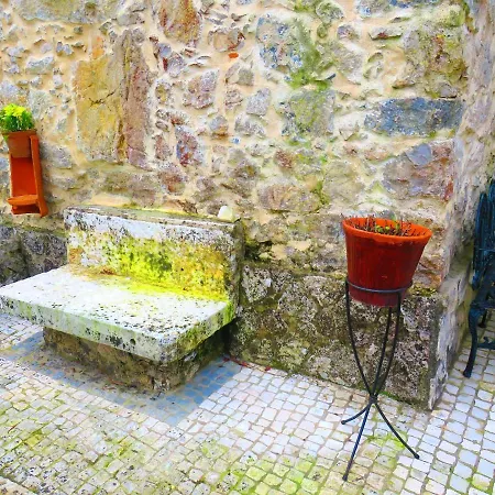 Charming House In With Shared Pool Dom wakacyjny